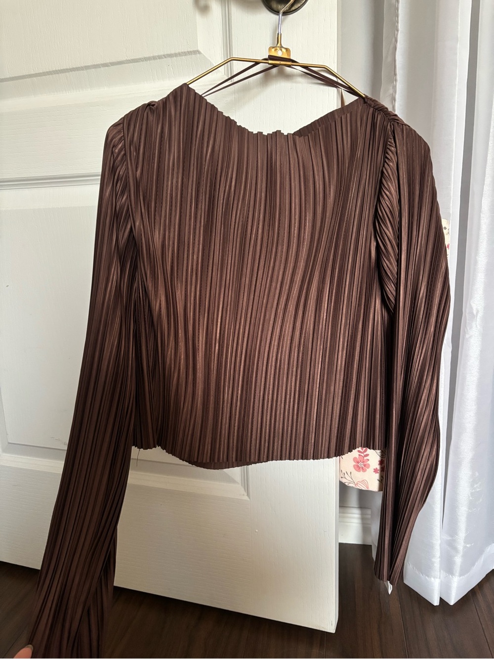 Dynamite Brown Pleated Long Sleeve Top